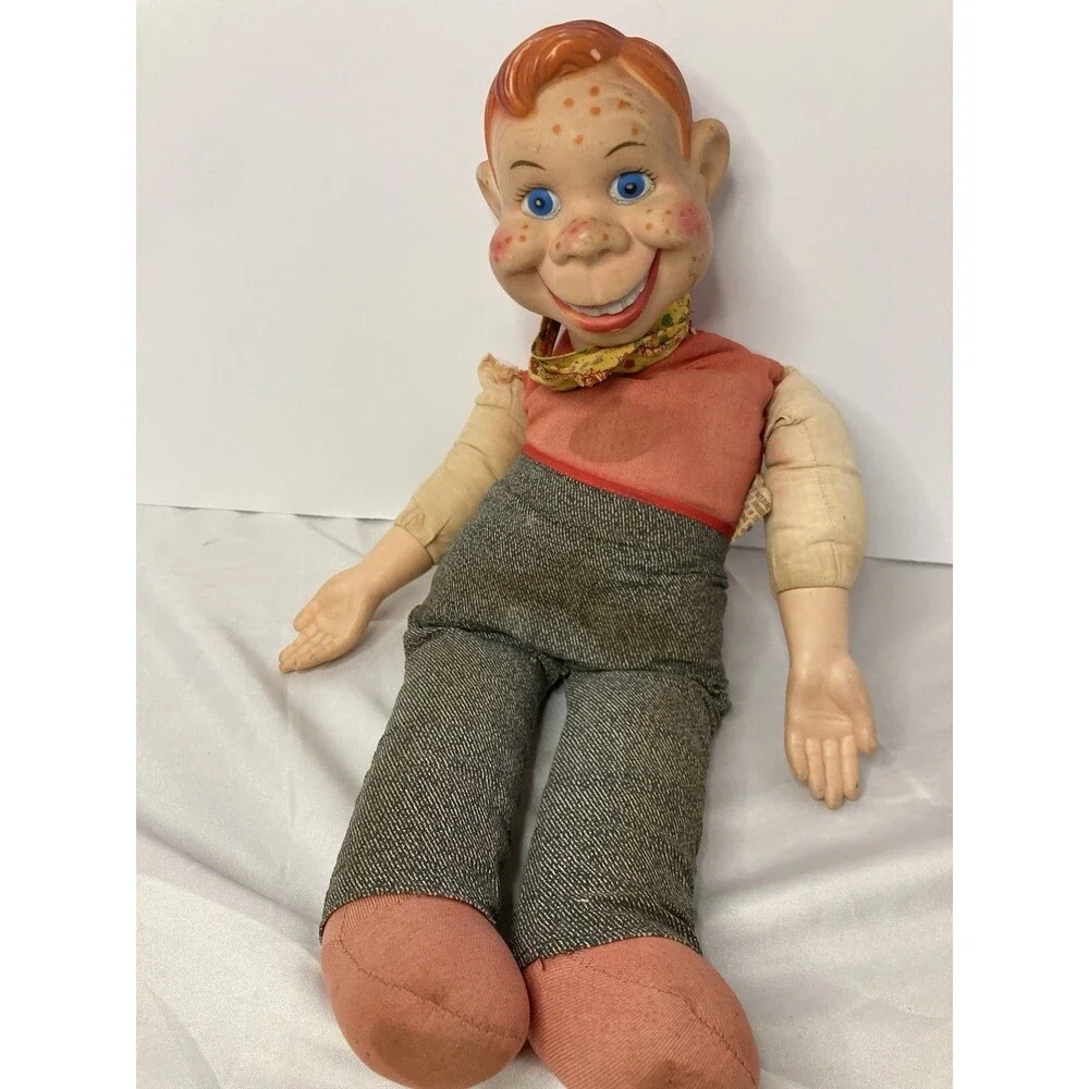Vintage EEGEE Howdy Doody Ventriloquist Doll NBC Freckle Face Collectible